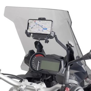 Traversino GIVI FB5127 specifico per BMW F 750 GS e F 850 GS '18 - '19 da montare dietro il cupolino per installare un portatelefono o un portanavigatore.