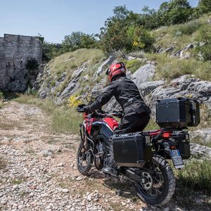 Bauletto Givi Monokey Trekker Outback, in alluminio verniciato nero, da 58 litri