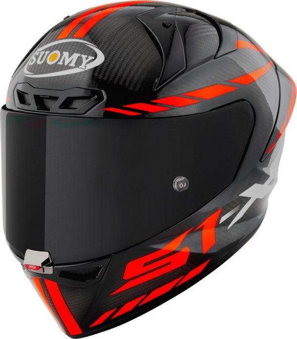 S1-XR GP Carbon Hypersonic Rosso è il nuovissimo integrale SUOMY di ultima generazione composto in TRICARBOCO (carbonio-fibre aramidiche-fibre di vetro) sviluppato allo scopo di ottenere miglior comfort per l’uso in pista e in strada.1-XR GP è un casco racing dalle altissime performances che ridefinisce e innalza gli standards sino a qui conosciuti. Il design è la sintesi di un approfondito e innovativo studio integrato volto al raggiungimento delle prestazioni, le più estreme grazie anche al cruciale contributo, già in fase di concept, dei migliori piloti di Motogp e Roadraces. La sorprendente Aerodinamica, ottimizzata nelle diverse posizioni di guida, anche in curva (Cx 0.39), lo stupefacente campo visivo verticale e periferico (92° e 210°), la ventilazione effettiva, il comfort studiato per non affaticare il pilota, la visiera in classe ottica 1 a spessore variabile, il sistema antifog Pinlock 120, fanno di SR-GP il nuovo casco di riferimento del segmento racing.