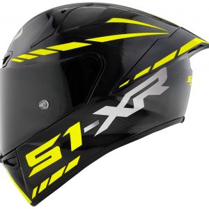 S1-XR GP Carbon Hypersonic Giallo è il nuovissimo integrale SUOMY di ultima generazione composto in TRICARBOCO (carbonio-fibre aramidiche-fibre di vetro) sviluppato allo scopo di ottenere miglior comfort per l’uso in pista e in strada.