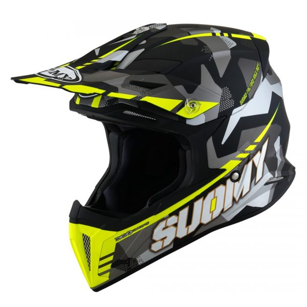 Casco Cross Suomy X-Wing Camouflager Matt Yellow è un casco di una nuova generazione dalle forme dinamiche e performanti composto da un mix di resine termoplastiche rinforzate in grado di garantire un’altissima resistenza agli urti.