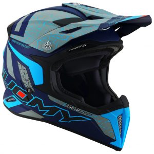 Casco Cross Suomy X-Wing Reel Matt Blue Fluo è un casco di una nuova generazione dalle forme dinamiche e performanti composto da un mix di resine termoplastiche rinforzate in grado di garantire un’altissima resistenza agli urti.