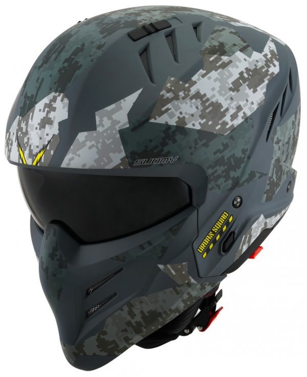 Il Casco modulare Suomy Armor Urban Squad Grey, ispirato al mondo movie e sci-fi, è il nuovissimo modulare SUOMY composto in materiale termoplastico ADT-Advanced sviluppato e ottimizzato per l'utilizzo cittadino e low ride.