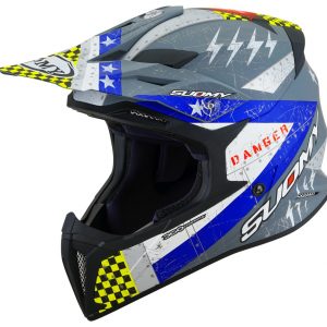 Casco Cross Suomy X-Wing Jetfighter Matt Blue  è un casco di una nuova generazione dalle forme dinamiche e performanti composto da un mix di resine termoplastiche rinforzate in grado di garantire un’altissima resistenza agli urti.