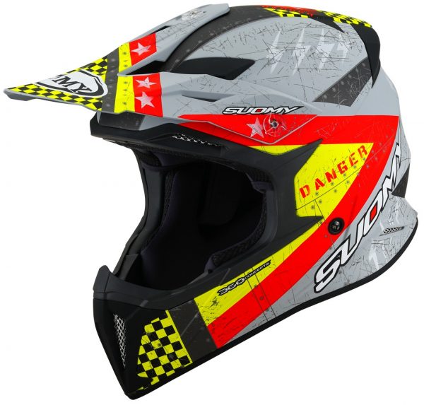 Casco Cross Suomy X-Wing Jetfighter Matt Red  è un casco di una nuova generazione dalle forme dinamiche e performanti composto da un mix di resine termoplastiche rinforzate in grado di garantire un’altissima resistenza agli urti.