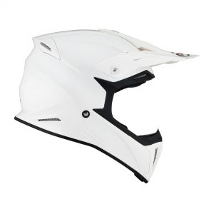 Casco Cross Suomy X-Wing Plain White è un casco di una nuova generazione dalle forme dinamiche e performanti composto da un mix di resine termoplastiche rinforzate in grado di garantire un’altissima resistenza agli urti.