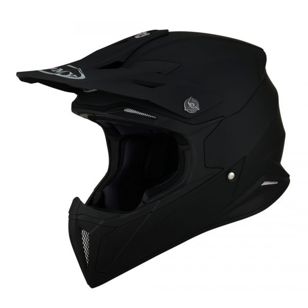 Casco Cross Suomy X-Wing Plain Matt Black è un casco di una nuova generazione dalle forme dinamiche e performanti composto da un mix di resine termoplastiche rinforzate in grado di garantire un’altissima resistenza agli urti.