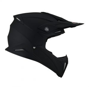 Casco Cross Suomy X-Wing Plain Matt Black è un casco di una nuova generazione dalle forme dinamiche e performanti composto da un mix di resine termoplastiche rinforzate in grado di garantire un’altissima resistenza agli urti.