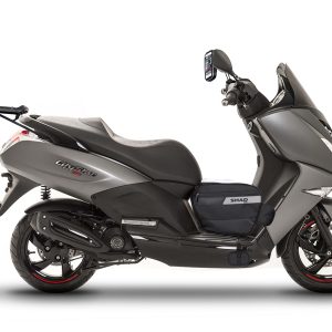 Fissaggi per montare una valigia superiore alla moto.